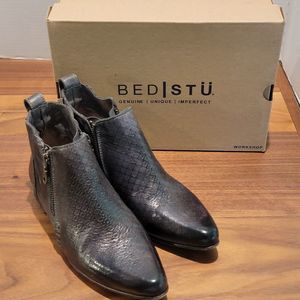 Bed Stu Chelsea Ankle Booties, Nail Detail, Copper, Size 8 EUC F392014 EUC w/Box